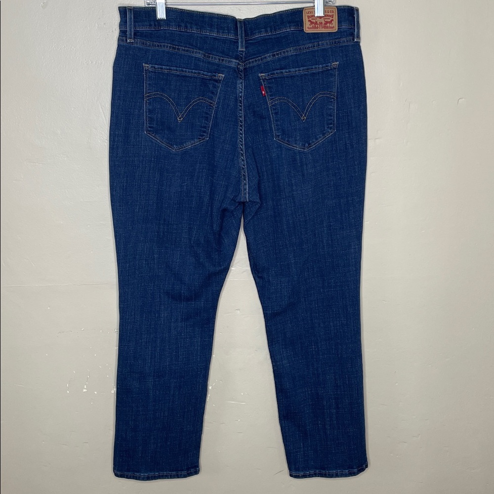 LEVI’S Blue Jeans Classic Straight  5 Pocket Stretchy Basic Size 16